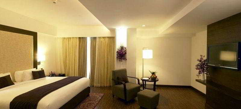 Four Points By Sheraton Ahmedabad Exterior foto