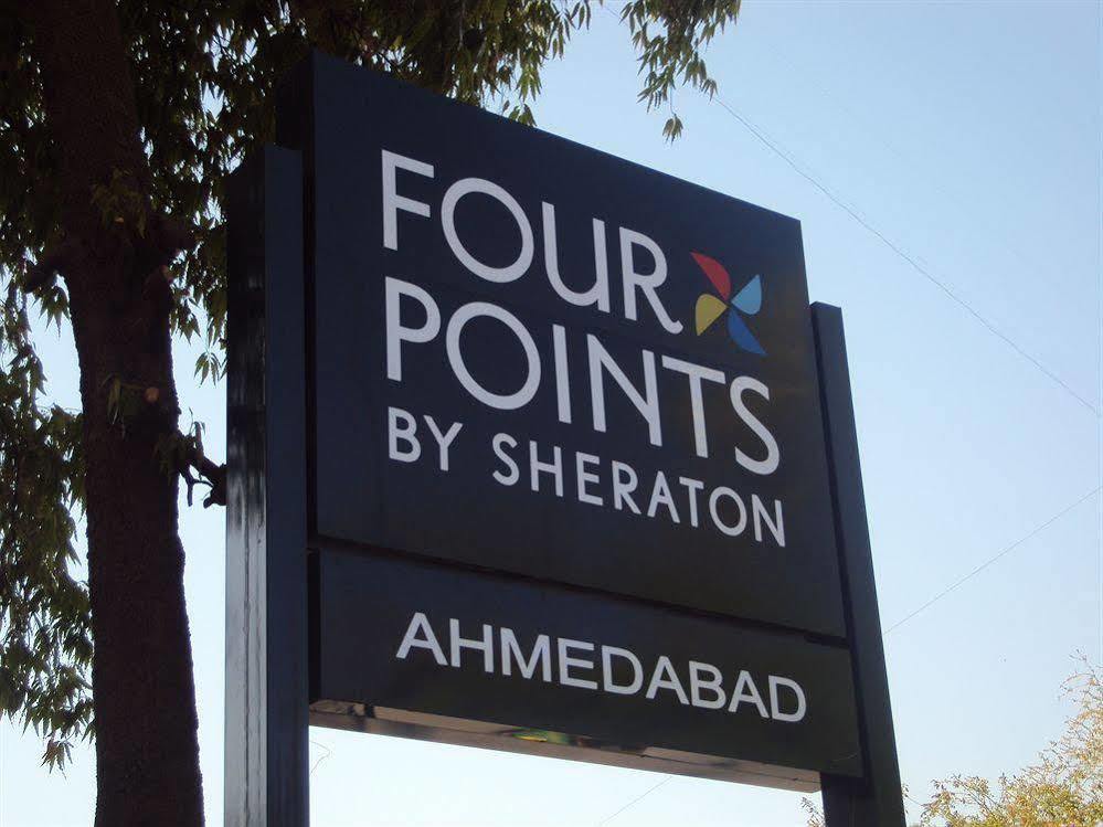 Four Points By Sheraton Ahmedabad Exterior foto